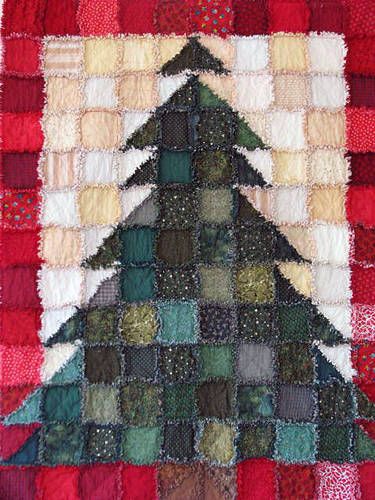 Christmas tree rag quilt