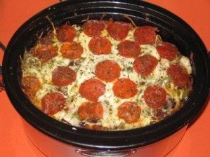 Crock pot pizza and tons of amazing crock pot recipes! Go here and simplify your