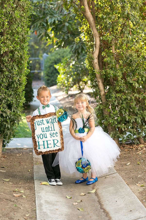 Cute wedding sign: "Just wait until you see her" – how sweet!