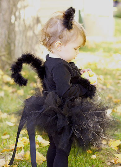 DIY Black Cat Costume tutorial for clip-on kitty ears, and perfect kitty tail