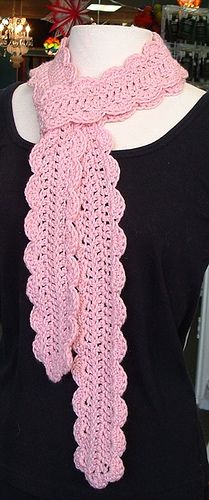Free Crochet Scarf Pattern.