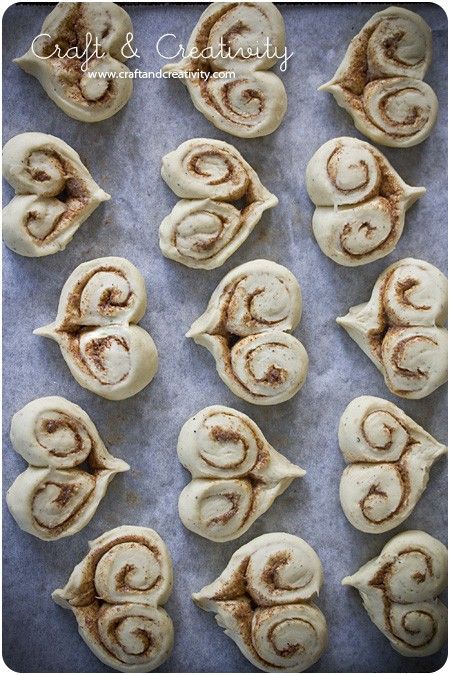 Heart shaped cinnamon rolls. How cute would these be for Valentines or an annive