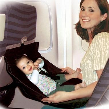 How cool is this for traveling mamas! Happy baby, happy mama, great start to you