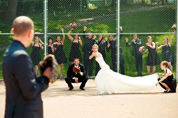 I found the jackpot of wedding picture Ideas @Andrea Van Inthoudt