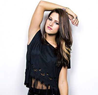 I have an obsession with Cassadee Pope's hair- dark with blonde peek-a-boo h