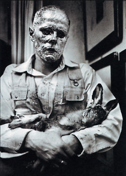 Joseph Beuys, How to Explain Pictures to a Dead Hare, 1965.