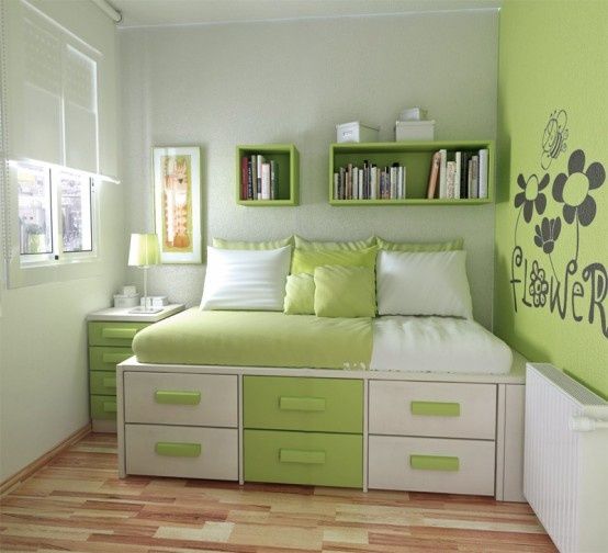 Small bedroom decor
