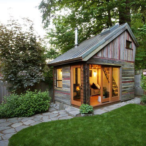 The Backyard House: Built From Recycled Barnboards : TreeHugger