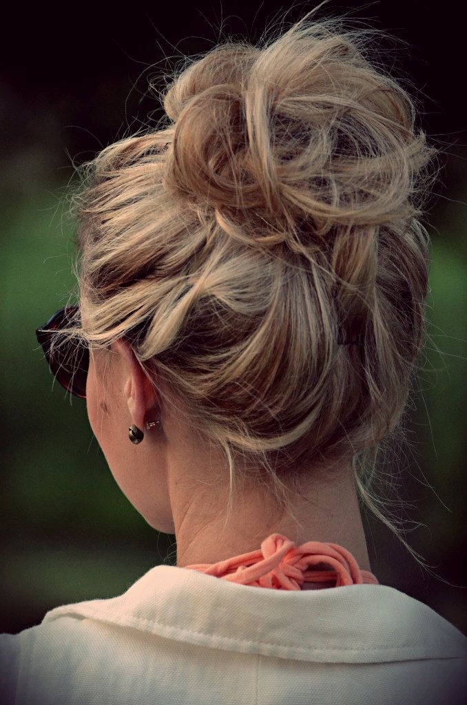 The perfect messy bun, never knew til now how important this is to know