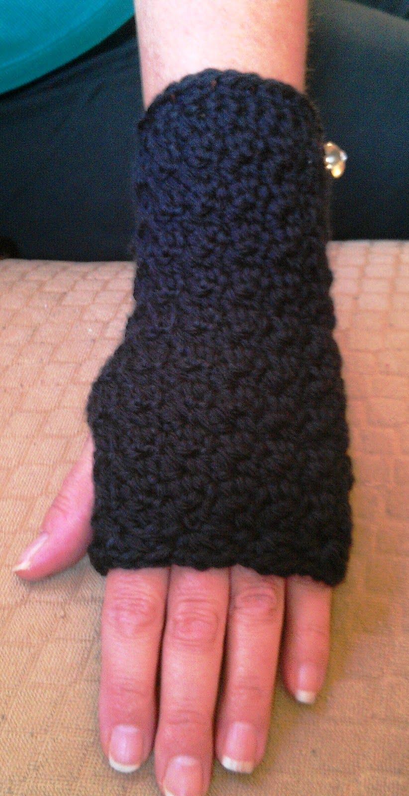 New Crochet Hand/Wrist Warmers Pattern -   Crocheted wrist warmers