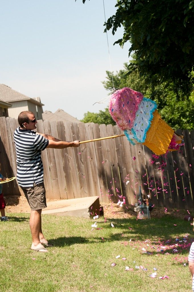 6. Confetti balloon pop or pi?ata -   Gender Reveal Fizzies