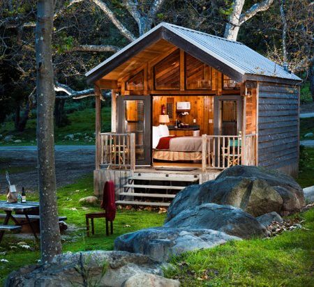 gorgeous, quaint cabin! :)