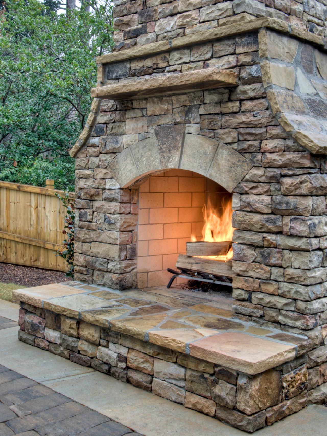 Design Ideas for Outdoor Fireplaces ... -   Outdoor Fireplace Ideas