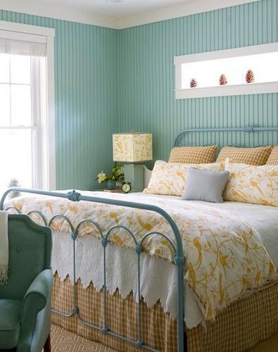 How to Spray Paint Iron Bed
