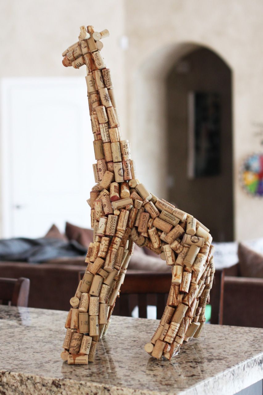 wine cork project-how cool would these be as center pieces for a LP Zoo wedding?
