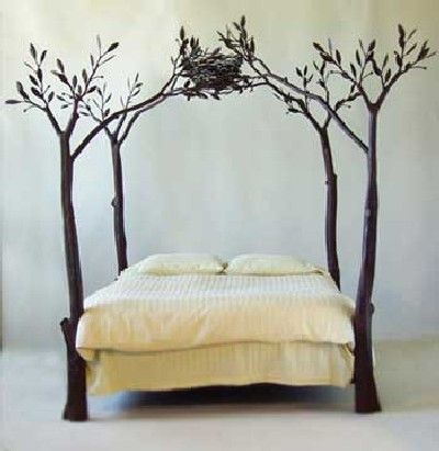 BED with tree posts!