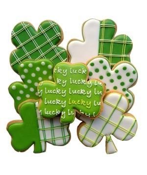 Cute St. Patty's day cookie decorating design ideas by winifred