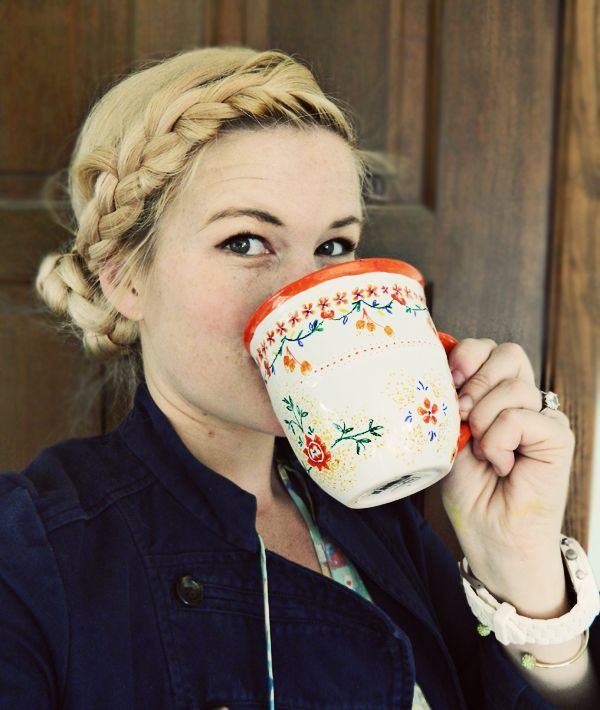 DIY Anthropologie Coffee Mugs – You only need Sharpies and a mug from the dollar