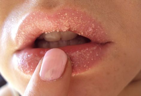 Edible Sugar Lip Scrub… I can almost guarantee you have all of this in your ki