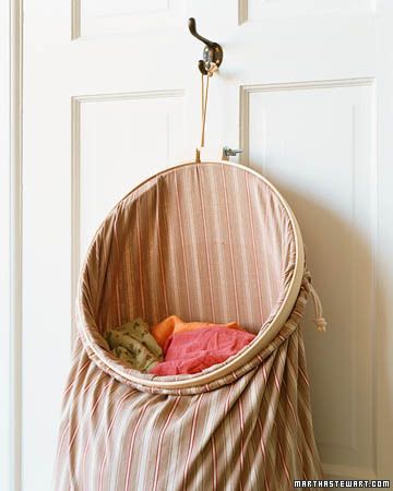 Embroidery hoop + pillowcase = always open laundry bag – love this idea