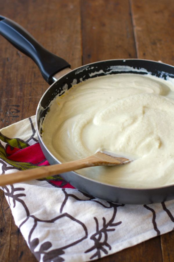 Healthy Alfredo sauce that uses mostly cauliflower and vegetable broth.