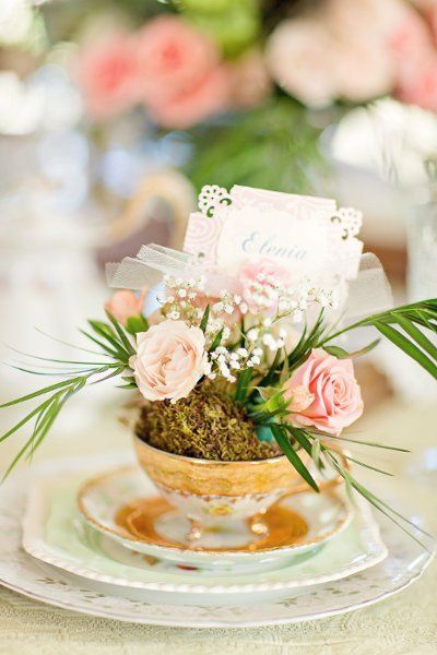 Place setting idea for a bridal shower ~ {The Day's Design} #weddings