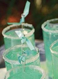 Tiffany Cocktail. Lemonade, a drop of blue curacao, peach Schnapps and lemonade