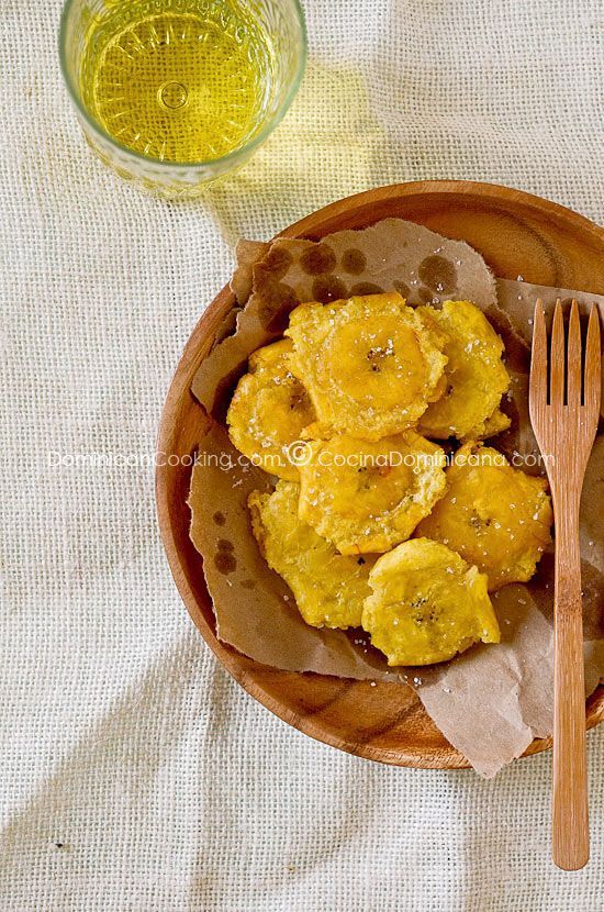 Tostones (Flattened fried plantains)