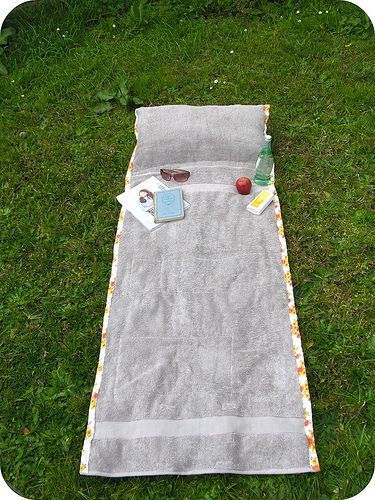 Tutorial for towel with pillow that wraps into a tote. Cute and easy. I want to