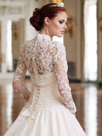 lace wedding gowns with sleeves