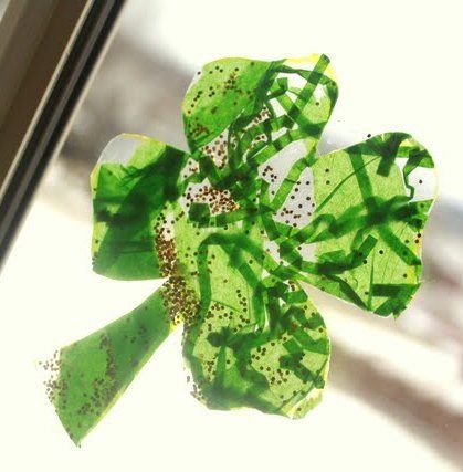 A quick and easy craft that toddlers can make for St Patrick's Day