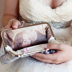 Adorable and customized bridesmaid gift idea, that your entire entourage will lo