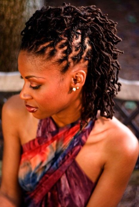 Another beautiful style that I adore. Dreadlocks Hairstyles for Women