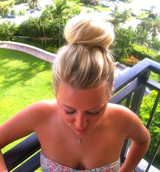 Easy updo. The Better Bun! I did this and it took me like less than 2 minutes! M