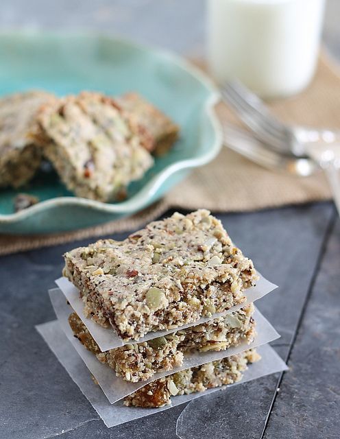 Healthy Breakfast Bars Running to the Kitchen