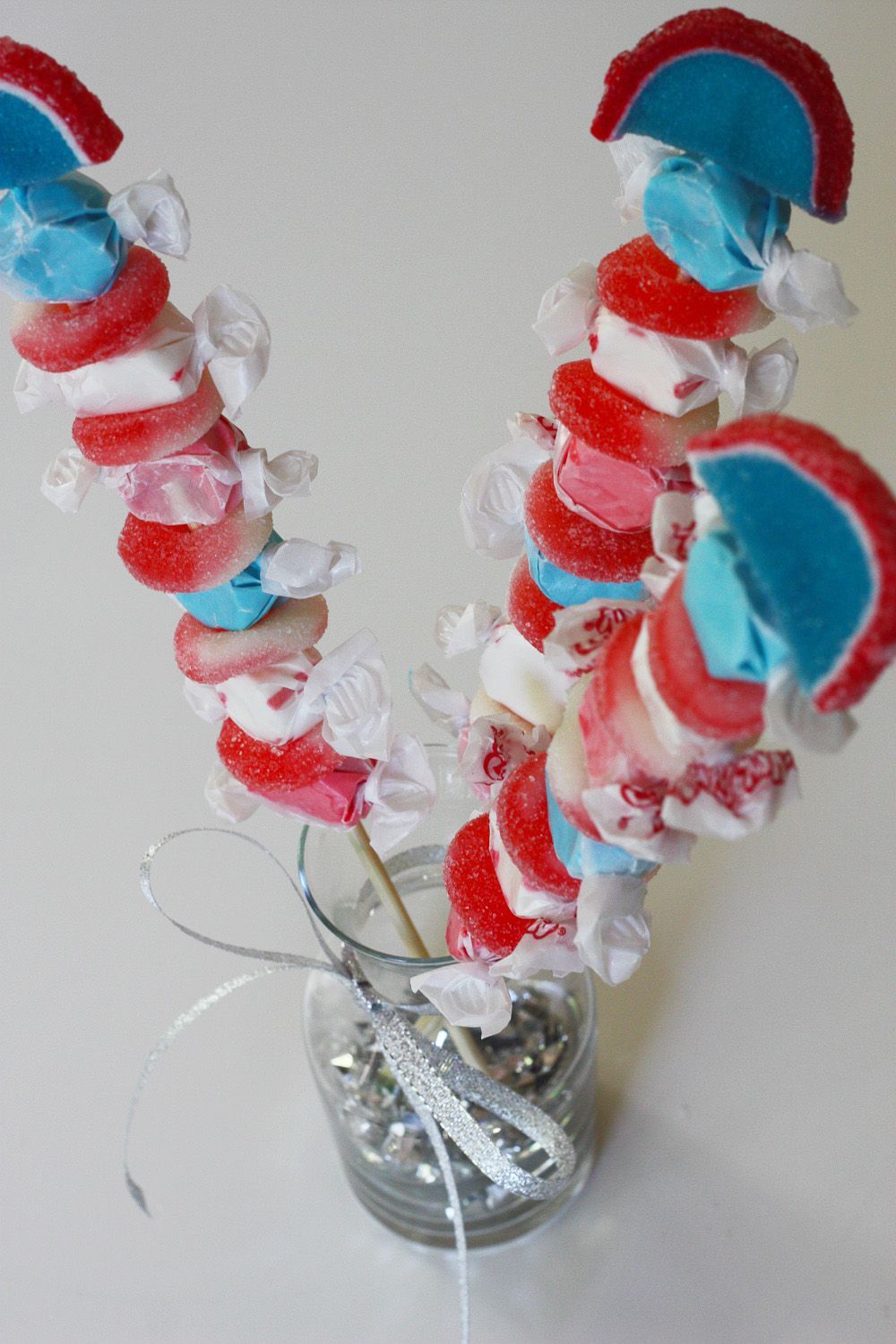 July 4th candy skewer centerpieces #july4th