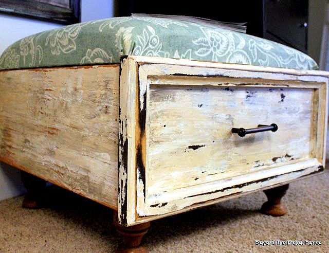 Old drawer ottoman with storage! Brilliant!  by Beyond The Picket Fence via I Lo