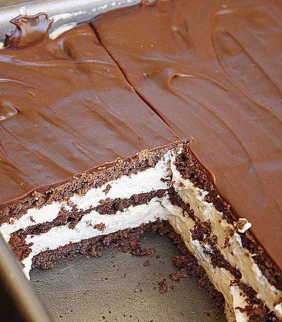 Peanut Butter Chocolate Eclair Cake!