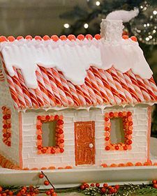 Sugar Cube House with peppermint stick roof. Very cute!! Full instructions!