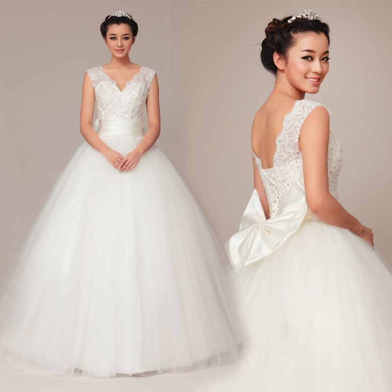V-neck Ball Gown pretty bridal gown