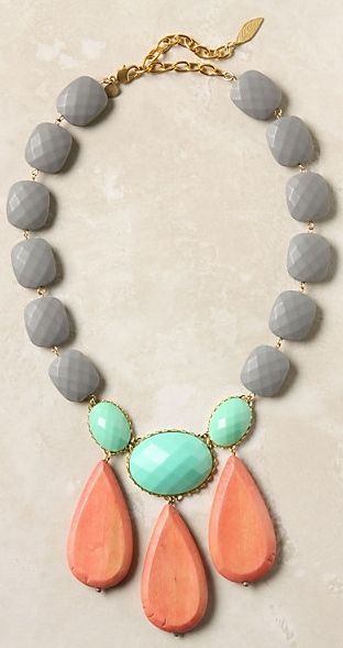 in ♥ with oversize necklaces