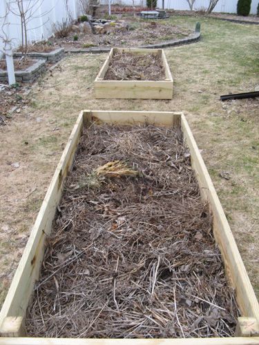 How to Build a Raised Bed Vegetable Garden out of Wood