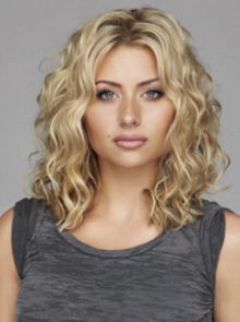 medium curly hair – so pretty! Another potential cut?