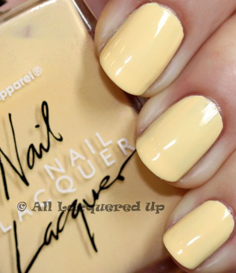 pale yellow nails