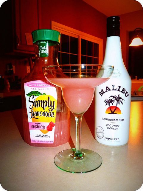 raspberry simply lemonade, malibu rum, ice and blend. omgggggg