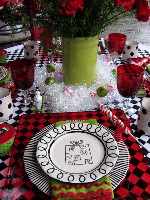 whimsical table setting – easily done with a sharpie marker and a dollar store p