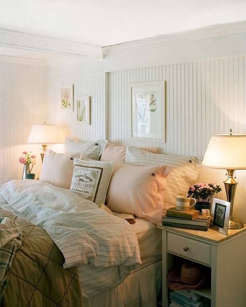 wish we could have a cozy bedroom like this-maybe too girly for Josh