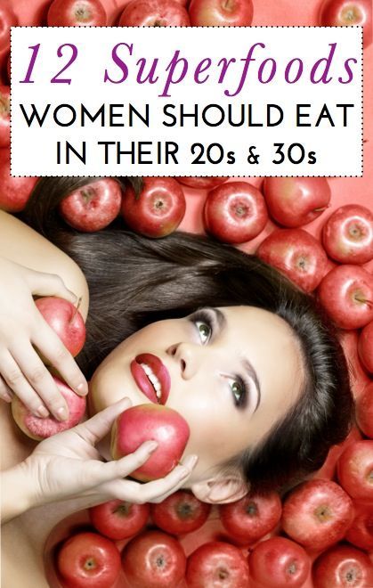 12 superfoods that experts recommend young women load up on to help prevent agin