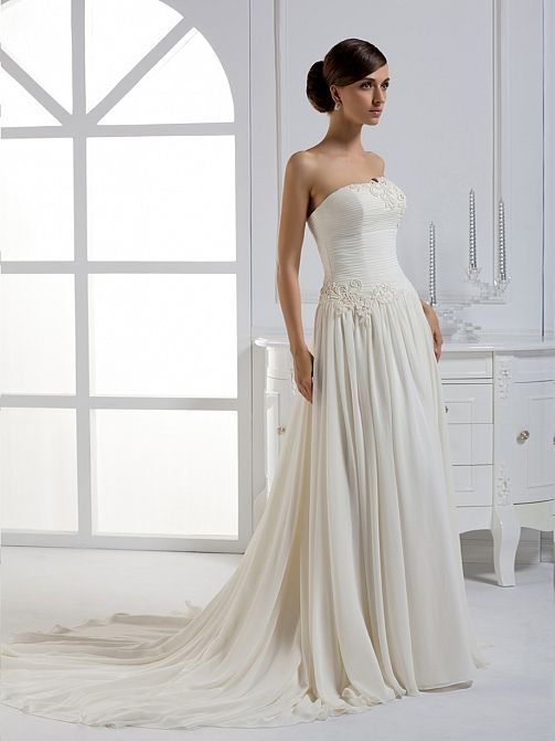 2012 Fall Strapless Chiffon bridal gown with Natural waist