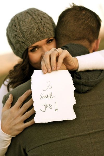 How to Announce Your Engagement – Engagement Announcement Ideas | Wedding Planni